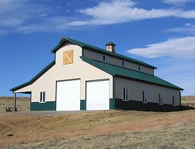 Monitor Barn with Lean-to Overhang